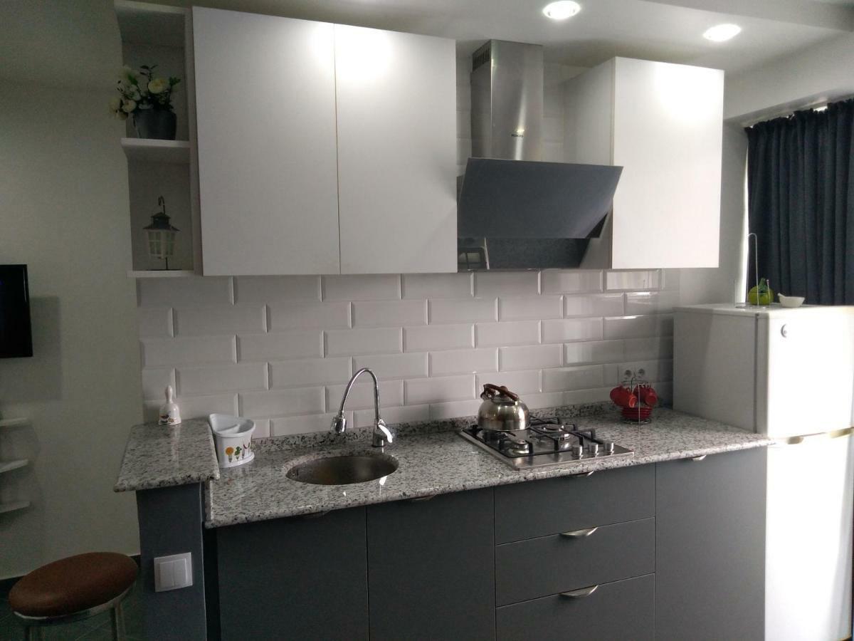 Apartment Eteri Батуми Екстериор снимка