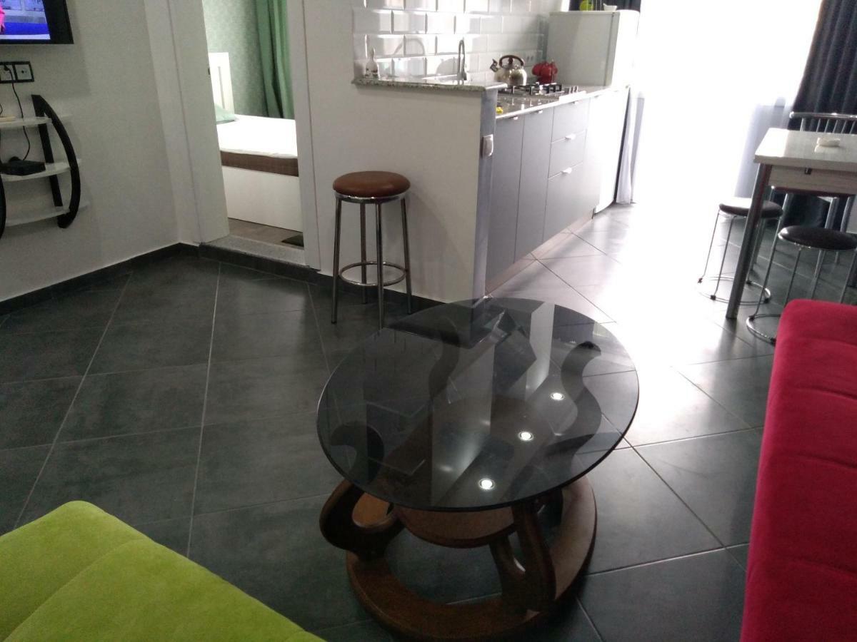 Apartment Eteri Батуми Екстериор снимка
