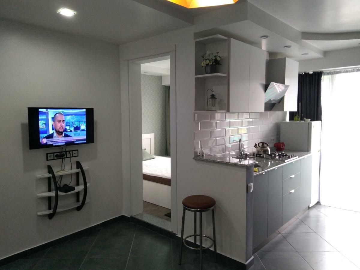 Apartment Eteri Батуми Екстериор снимка